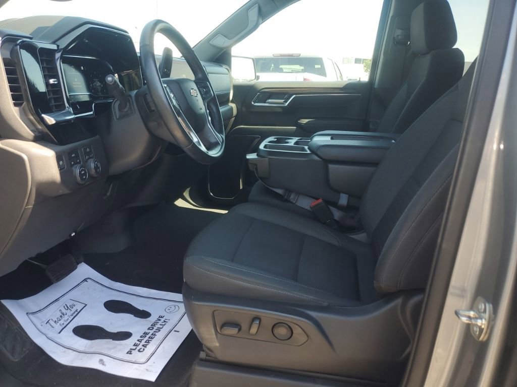 Used 2023 Chevrolet Silverado 1500 LT AWD/4WD image 13
