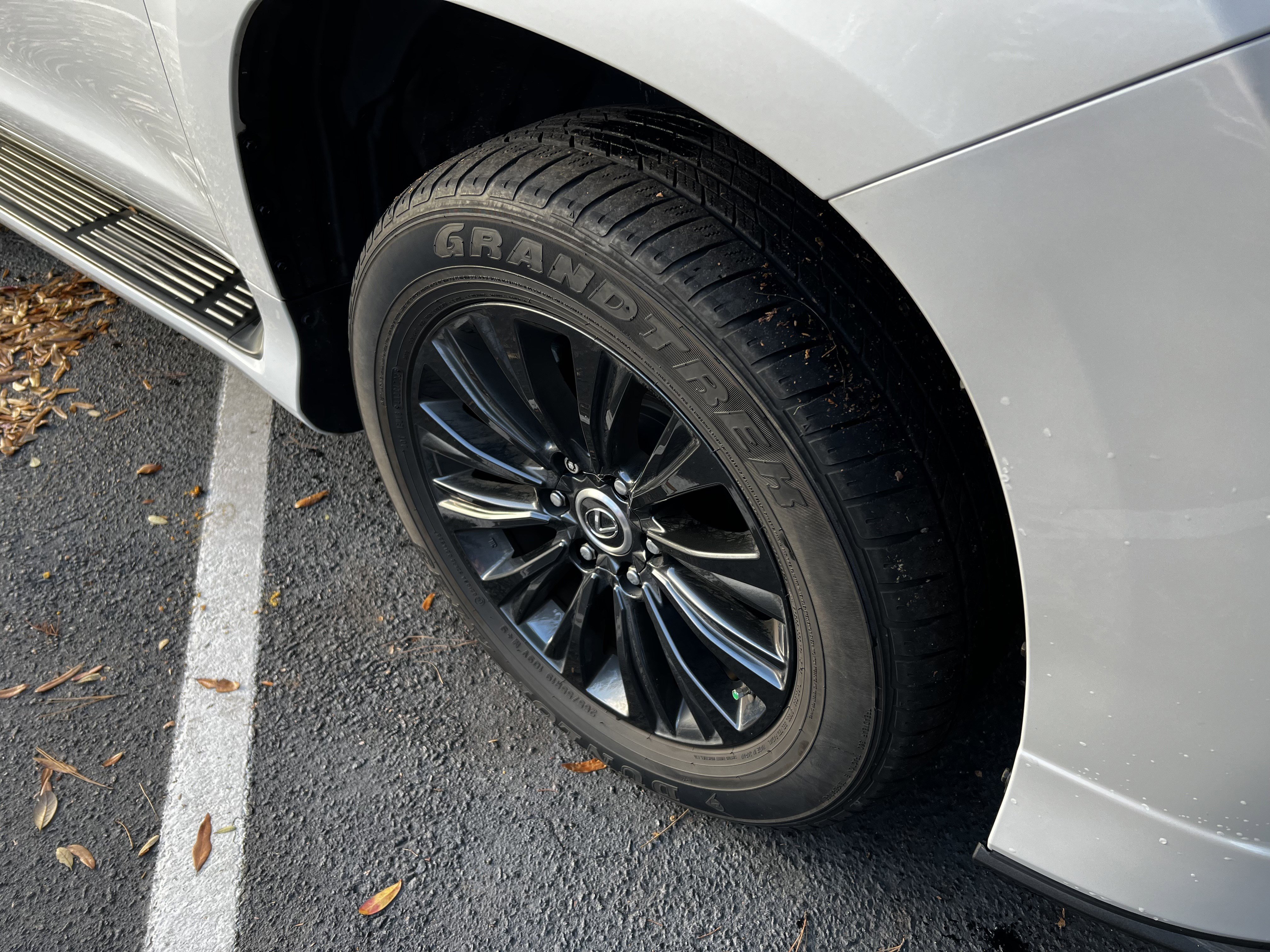 Used 2023 Lexus GX 460 Premium image 11