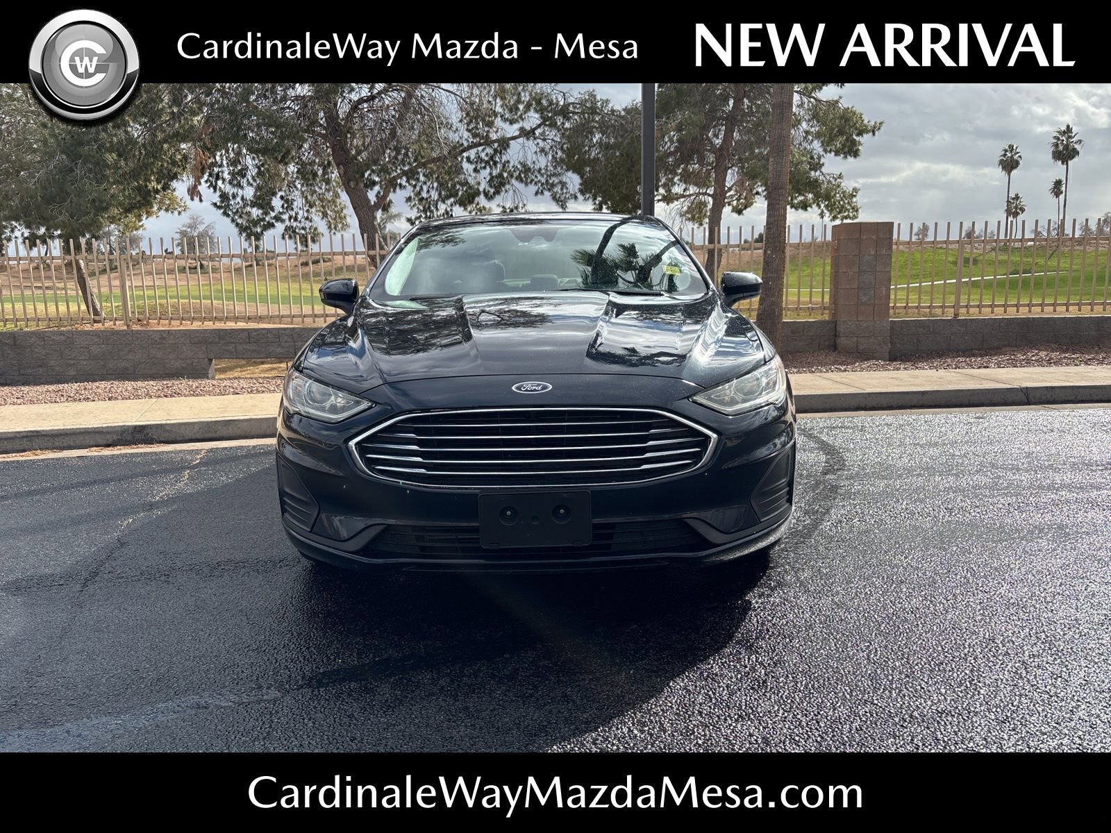 Used 2020 Ford Fusion SE image 1