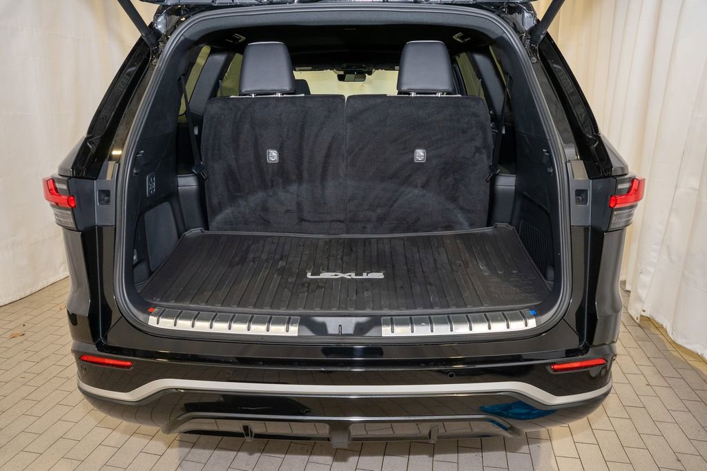 Used 2025 Lexus TX 500h AWD image 6