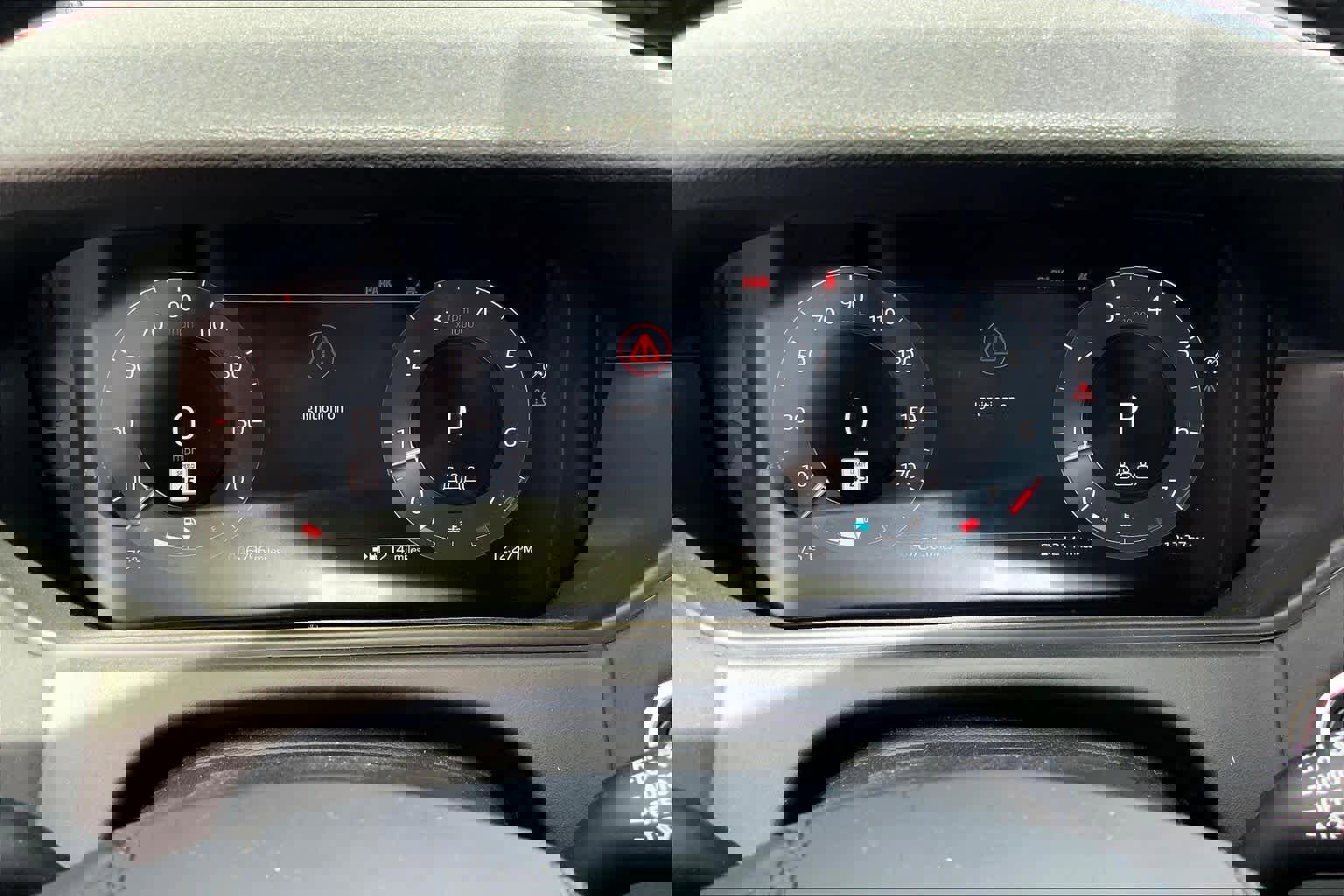 Used 2025 Land Rover Range Rover Velar Dynamic SE image 23