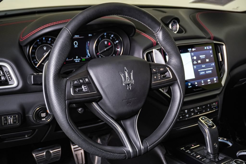 Certified 2024 Maserati Ghibli Modena Q4 AWD/4WD image 20