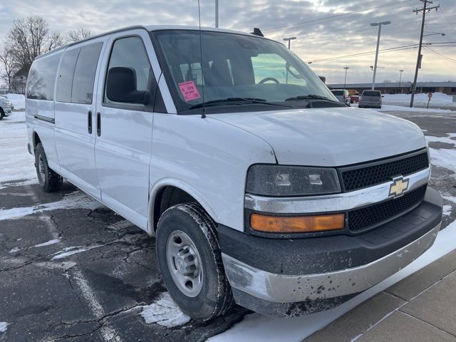 Used 2023 Chevrolet Express 3500 LT w/ LT Preferred Equipment Group image 7