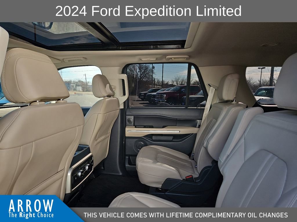 Used 2024 Ford Expedition Limited image 19