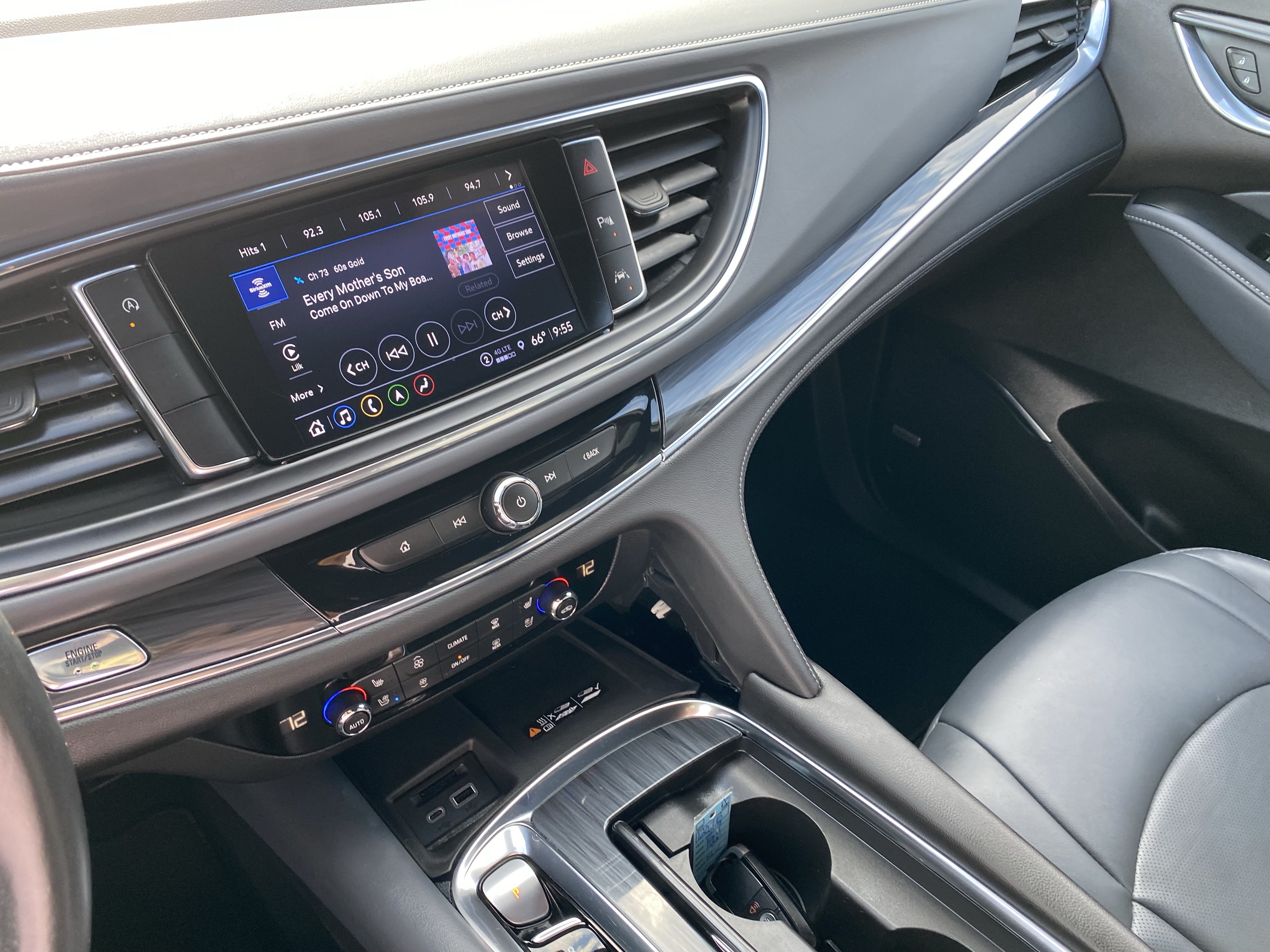Used 2024 Buick Enclave Premium FWD image 18