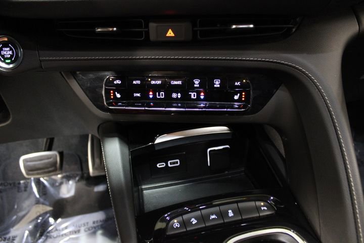 Used 2023 Buick Envision Preferred w/ Sport Touring Package image 34