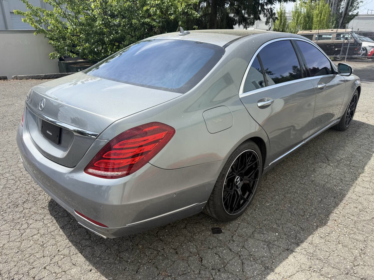 Used 2015 Mercedes-Benz S 550 Sedan image 41