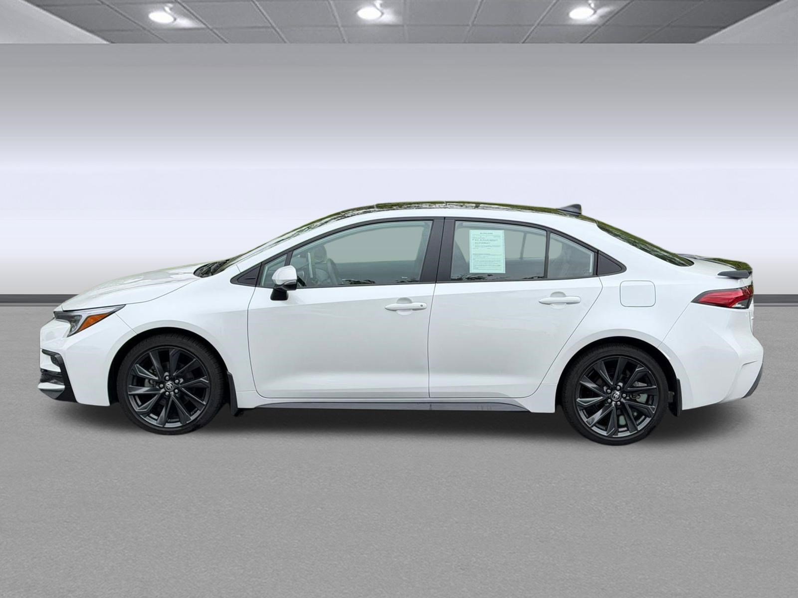Used 2025 Toyota Corolla XSE FWD video 2