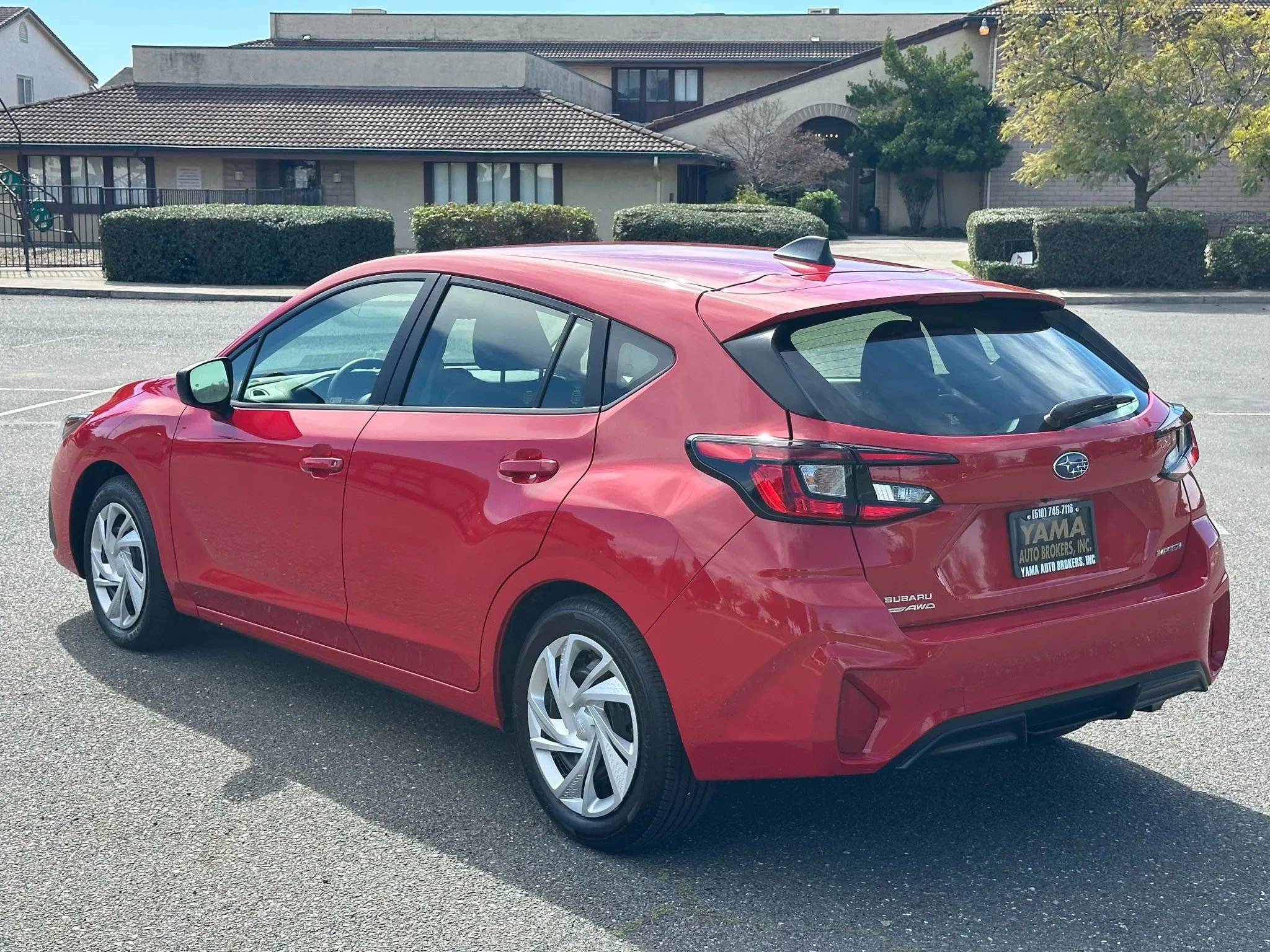Used 2024 Subaru Impreza 2.0i AWD/4WD image 3