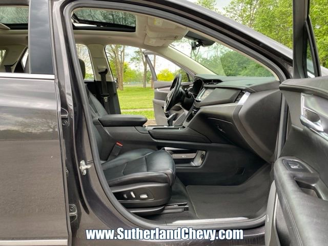 Used 2018 Cadillac XT5 Premium Luxury w/ Driver Assist Package image 18