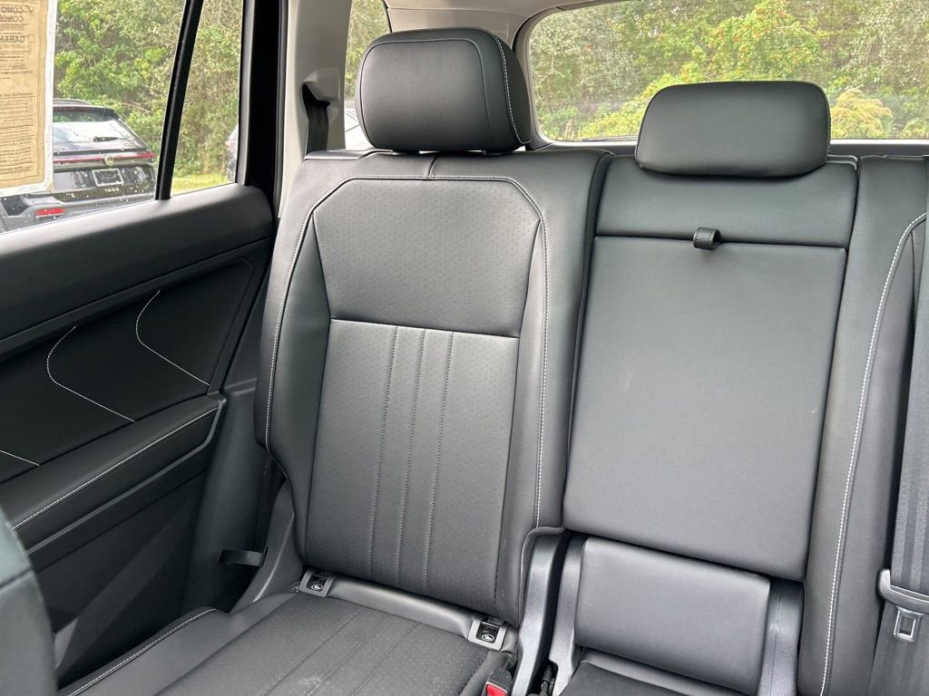 Used 2023 Volkswagen Tiguan SE image 12