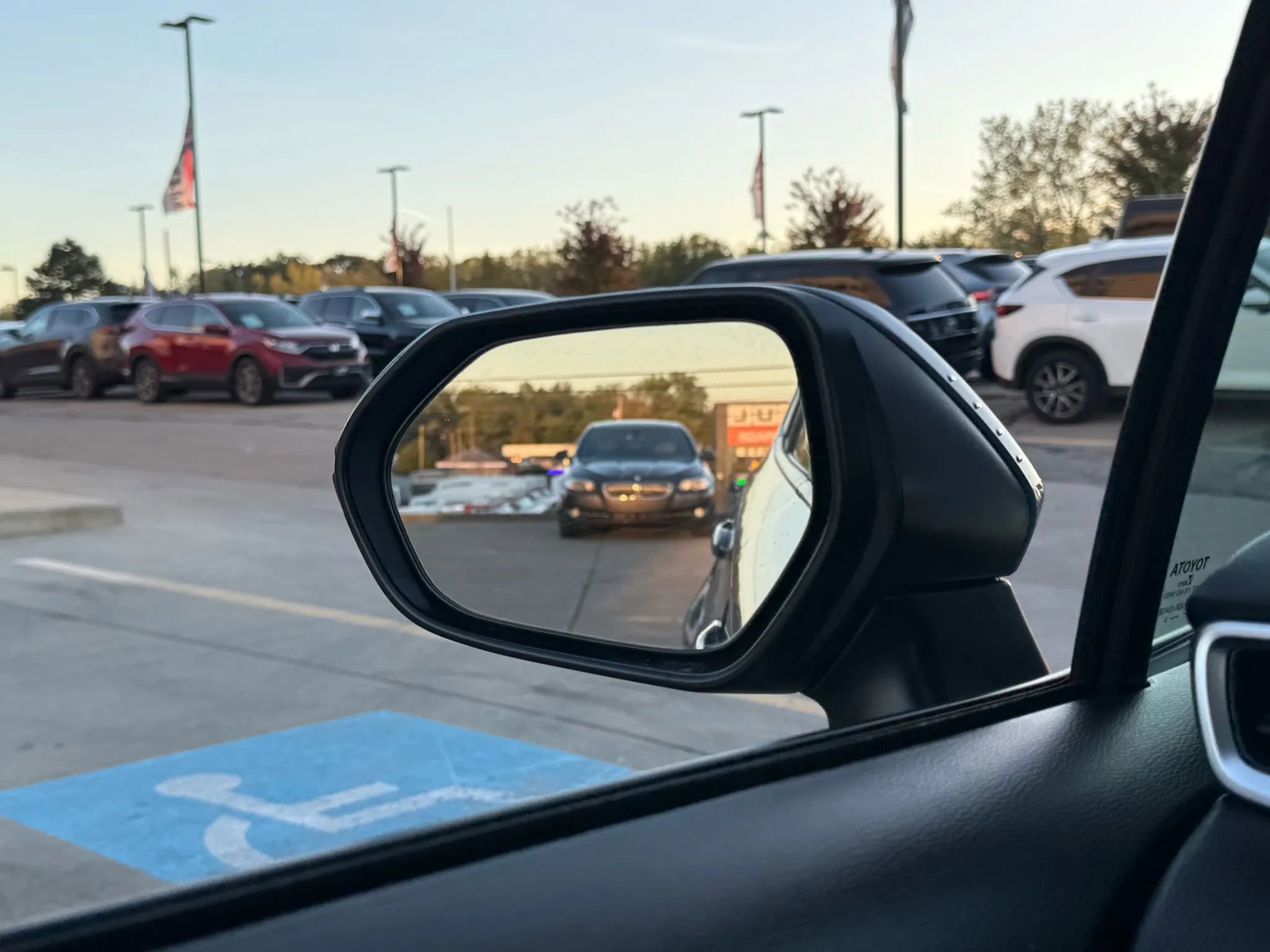 Used 2023 Toyota Corolla LE image 43