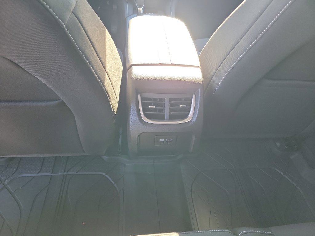 Used 2026 Chevrolet Blazer LT w/ Convenience Package FWD image 18