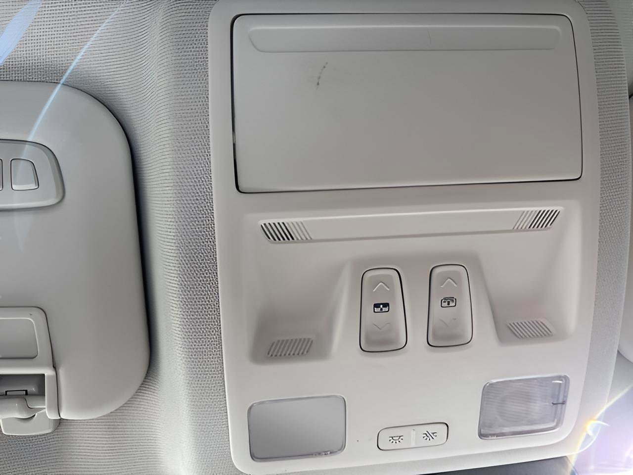 Used 2021 Ford Escape Titanium w/ Titanium Premium Package image 29