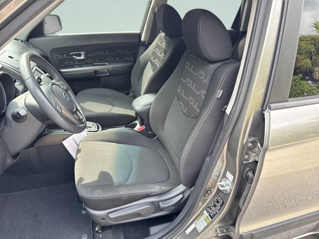 Used 2012 Kia Soul + FWD image 22