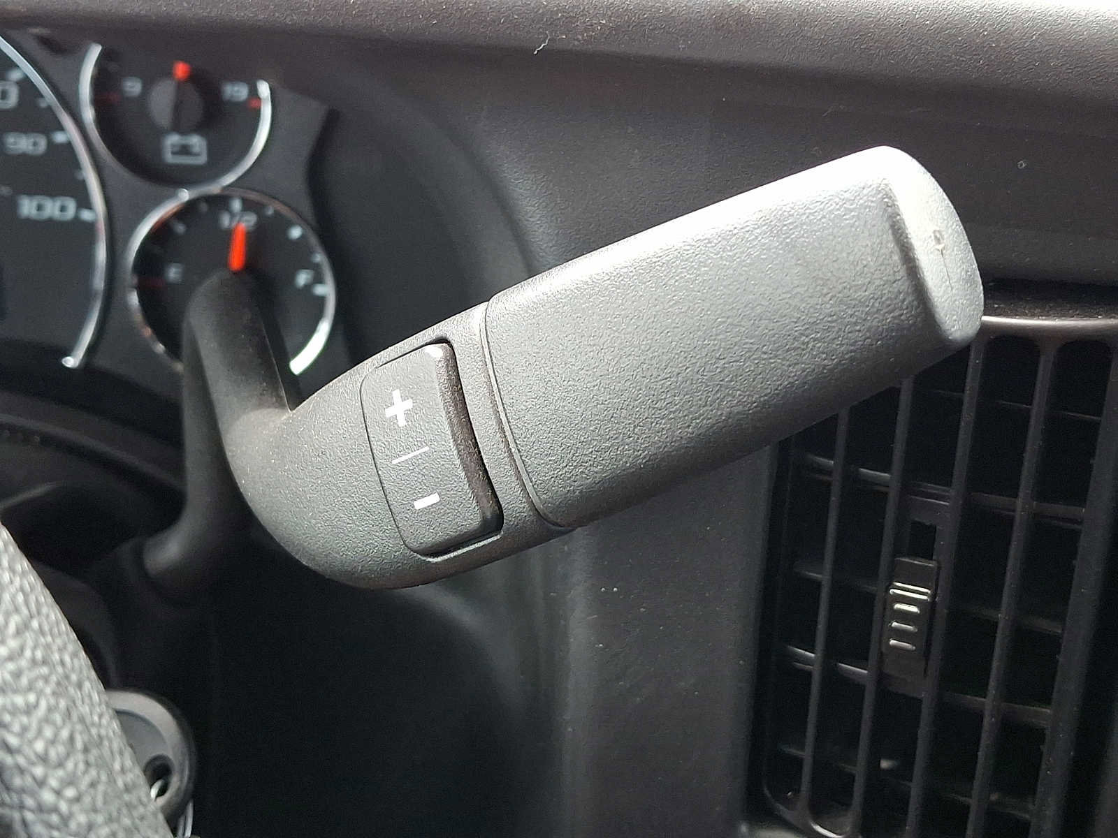 Used 2024 Chevrolet Express 2500 w/ Driver Convenience Package RWD image 13