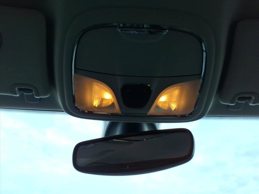 Used 2019 Jeep Cherokee Limited w/ Trailer Tow Group image 18