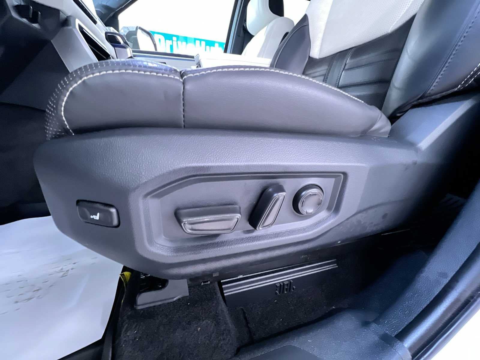 Used 2023 Toyota Sequoia Capstone AWD/4WD image 13