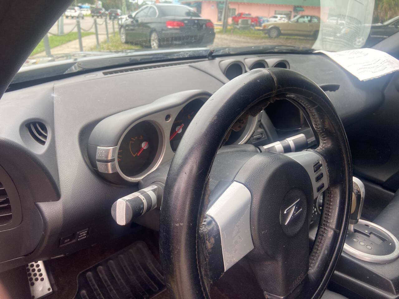 Used 2005 Nissan 350Z Touring RWD image 12