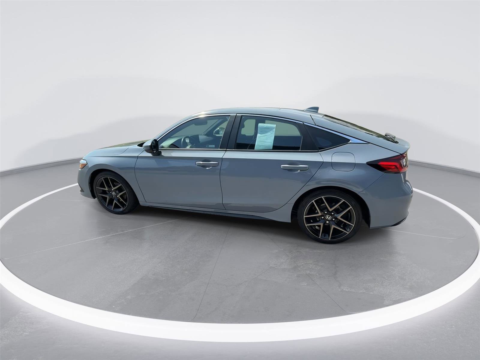 Used 2022 Honda Civic Sport Touring image 6