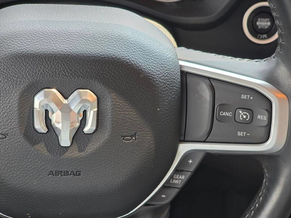 Used 2024 RAM 2500 Big Horn w/ Heated Seats & Wheel Group AWD/4WD image 14