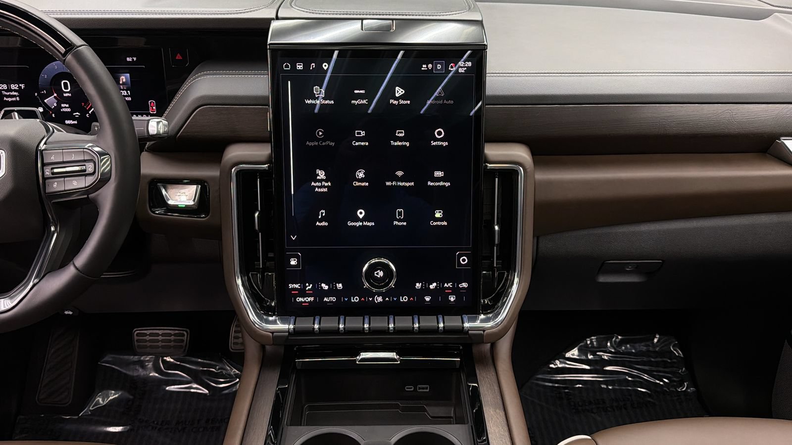 Used 2026 GMC Yukon Denali Ultimate AWD/4WD image 18