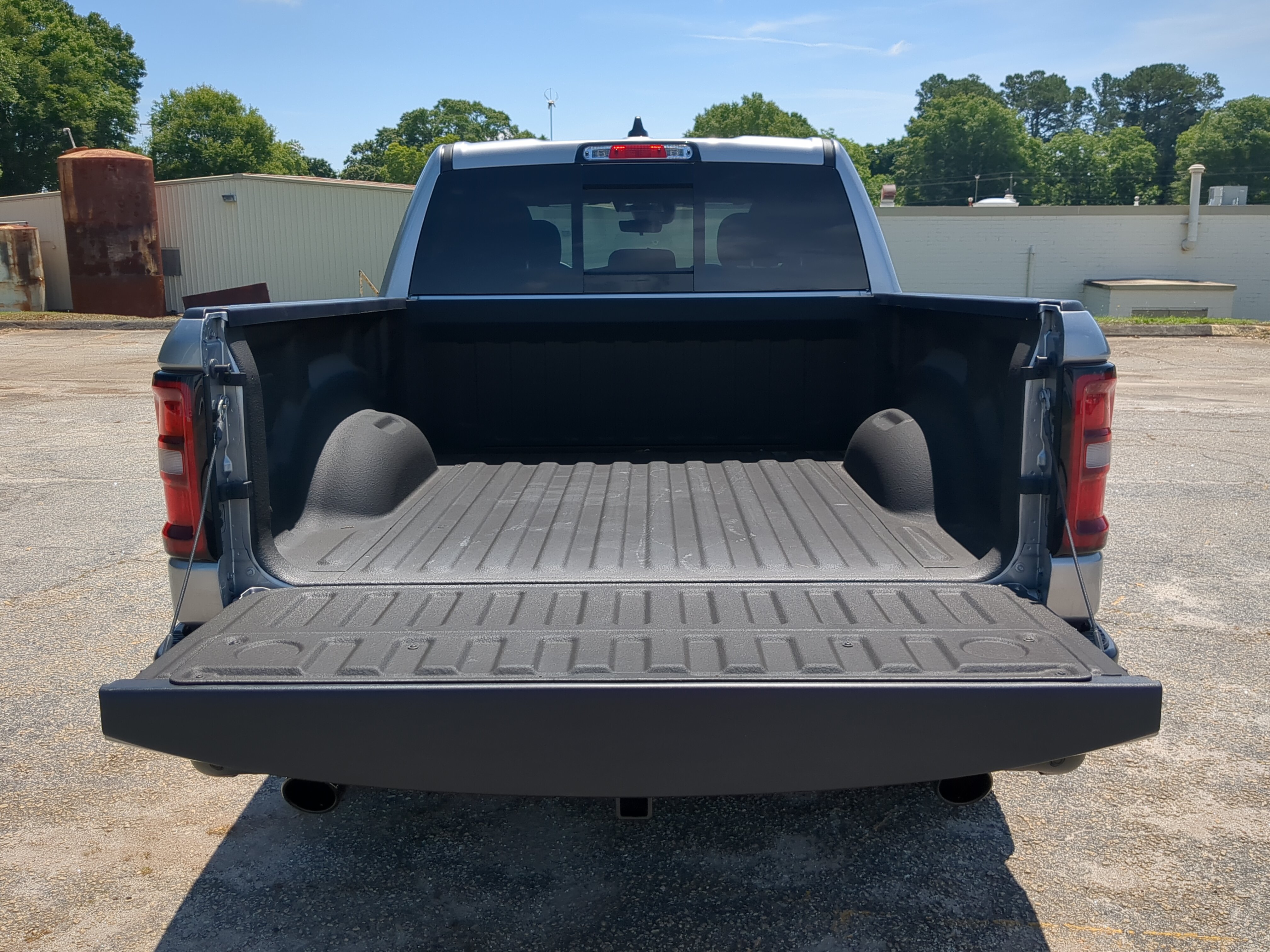 New 2026 RAM 1500 Tradesman AWD/4WD image 12