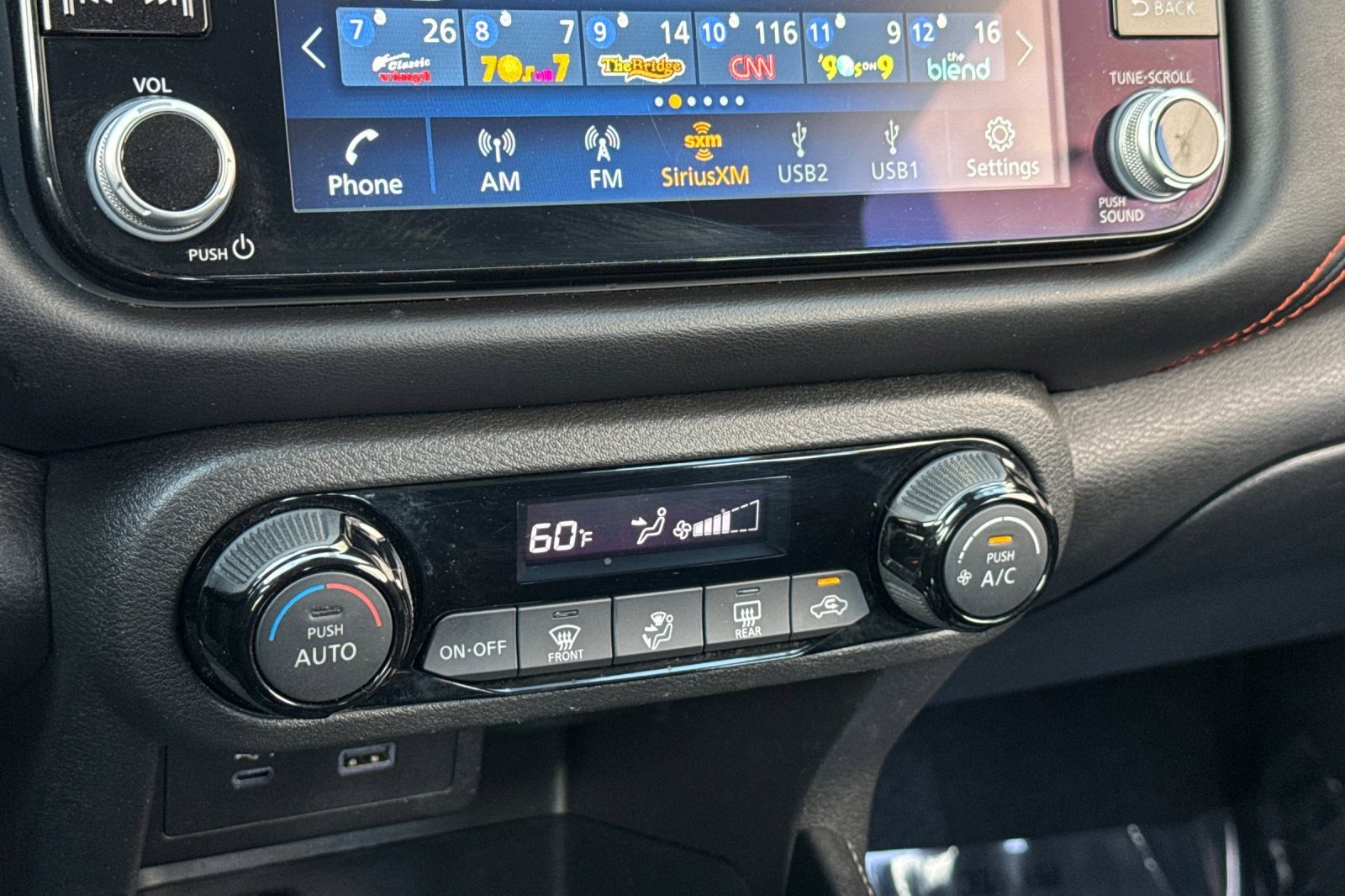 Used 2024 Nissan Kicks SR image 16