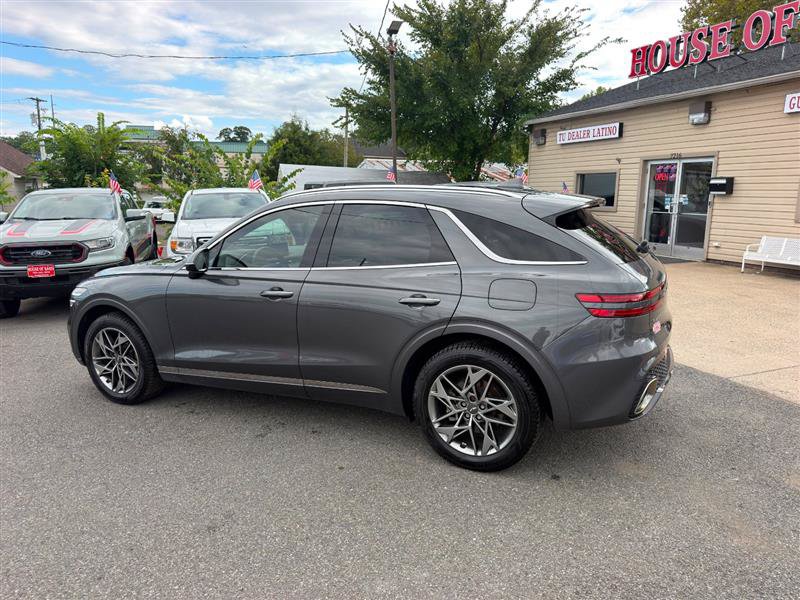 Used 2022 Genesis GV70 2.5T w/ Select Package AWD/4WD image 2