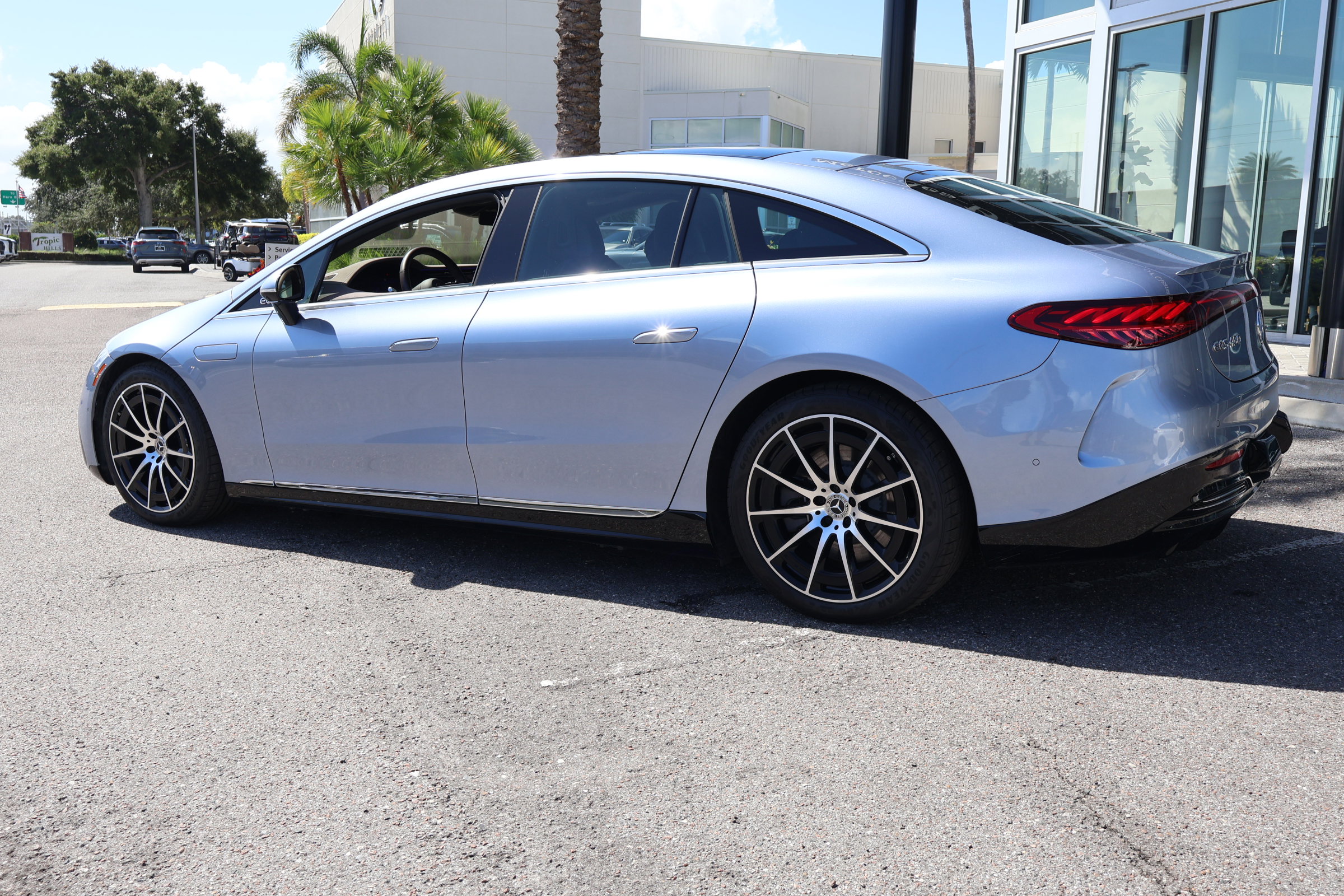 New 2025 Mercedes-Benz EQS 450+ 4MATIC Sedan image 4