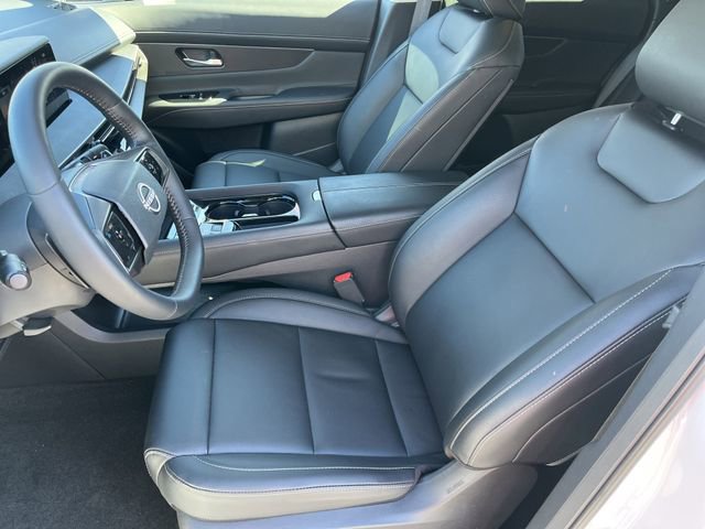 Certified 2025 Nissan Murano SV image 16