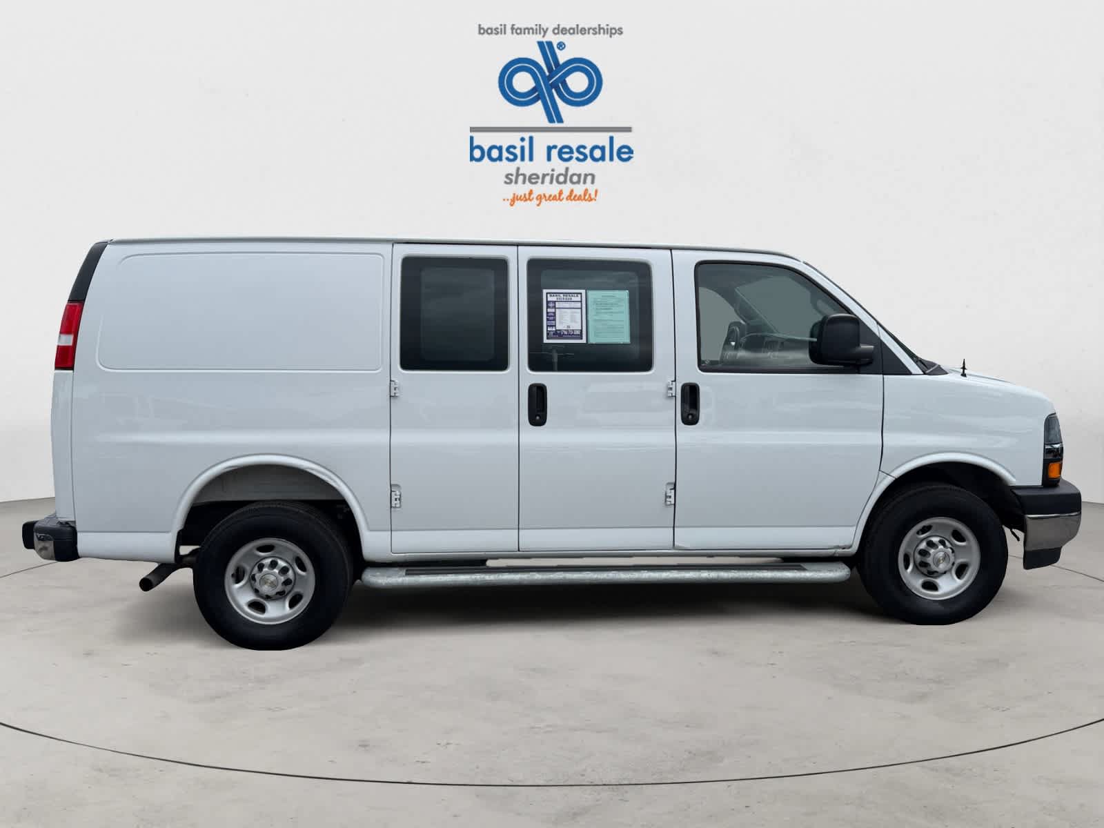 Used 2022 GMC Savana 2500 w/ Driver Convenience Package RWD image 8