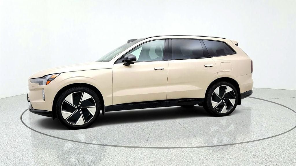 Used 2025 Volvo EX90 Ultra AWD/4WD image 8