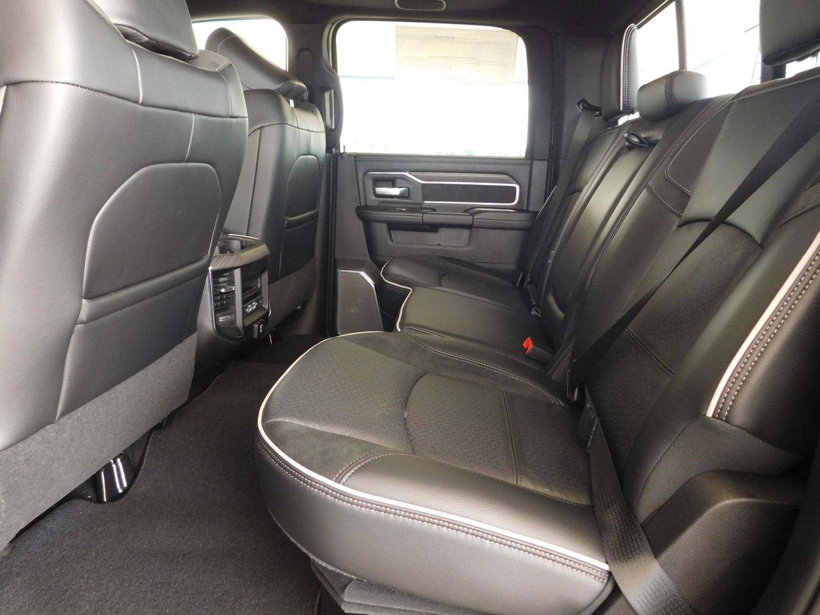 New 2025 RAM 2500 Laramie image 9