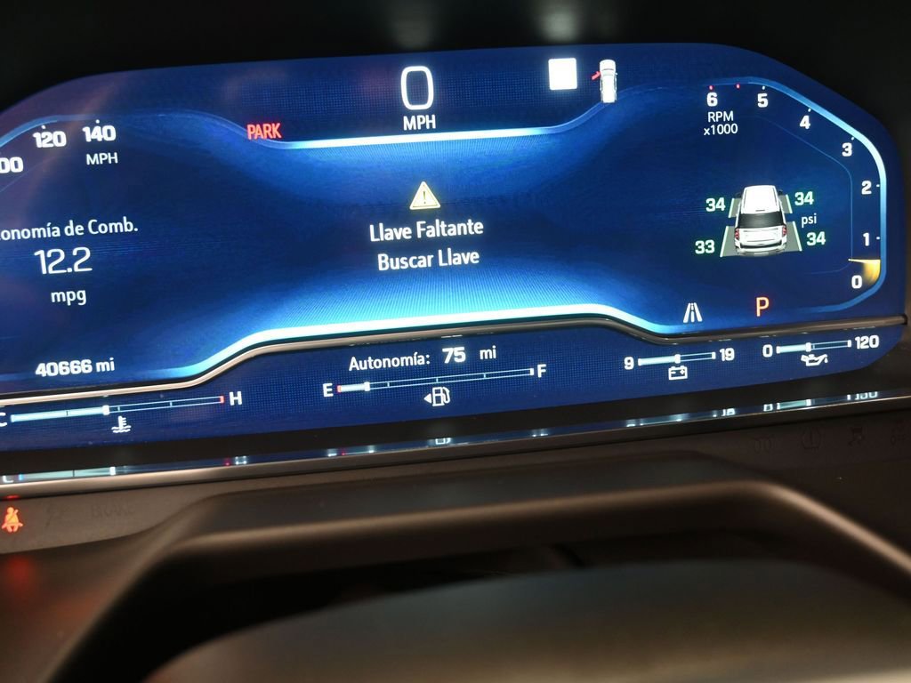 Used 2022 Chevrolet Suburban LT w/ LT Signature Package image 10