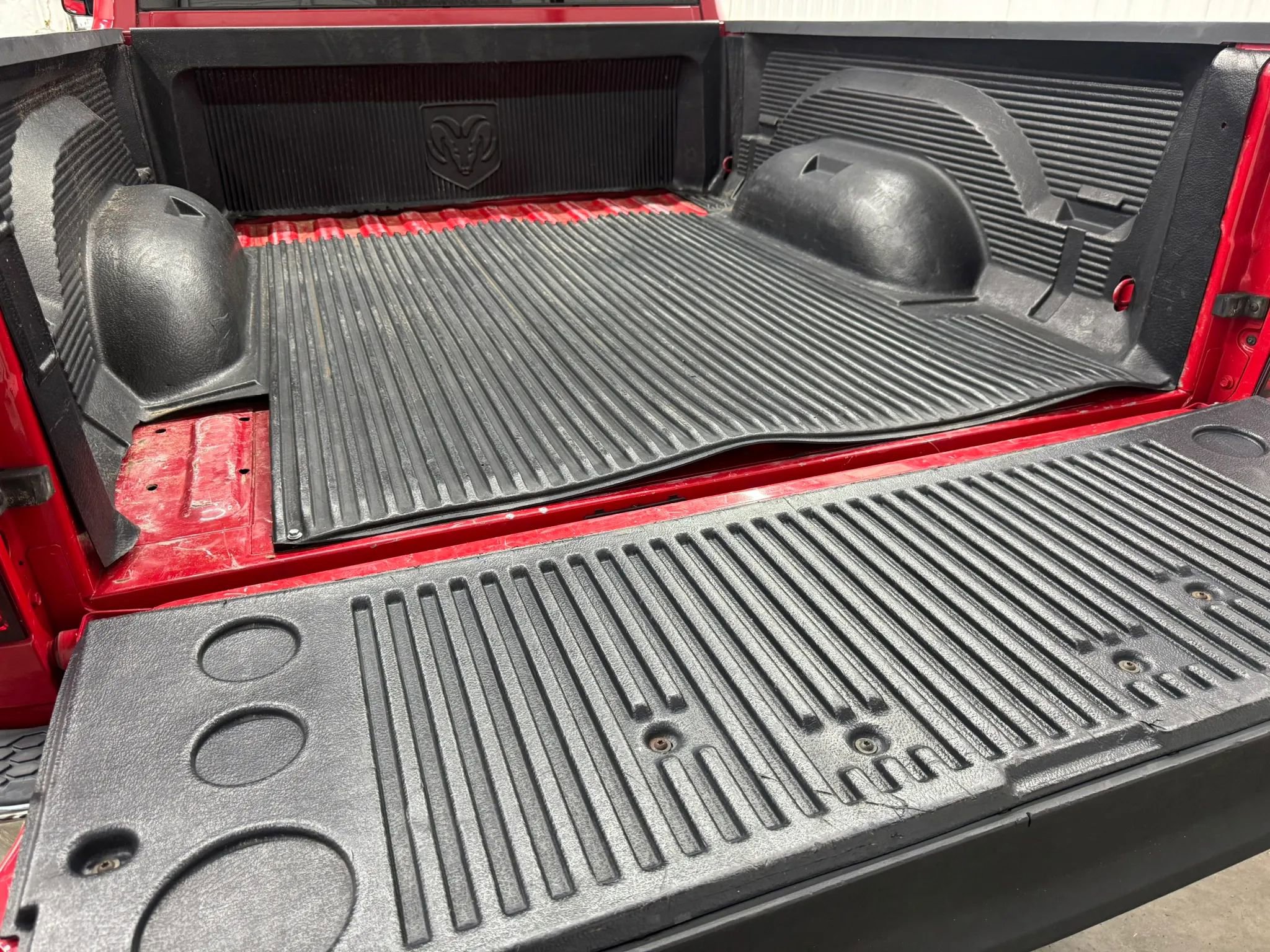 Used 2014 RAM 2500 SLT AWD/4WD image 5