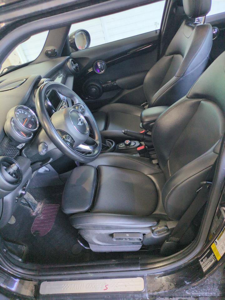 Used 2018 MINI Cooper S FWD image 6