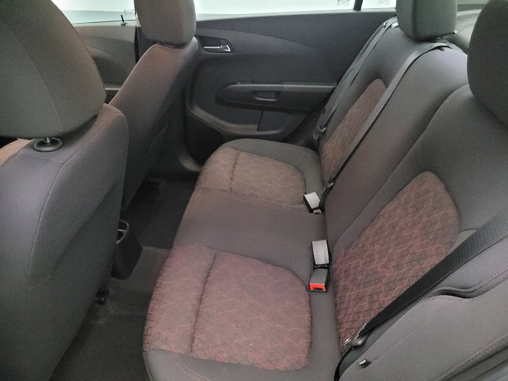 Used 2020 Chevrolet Sonic LT w/ Convenience Package image 18