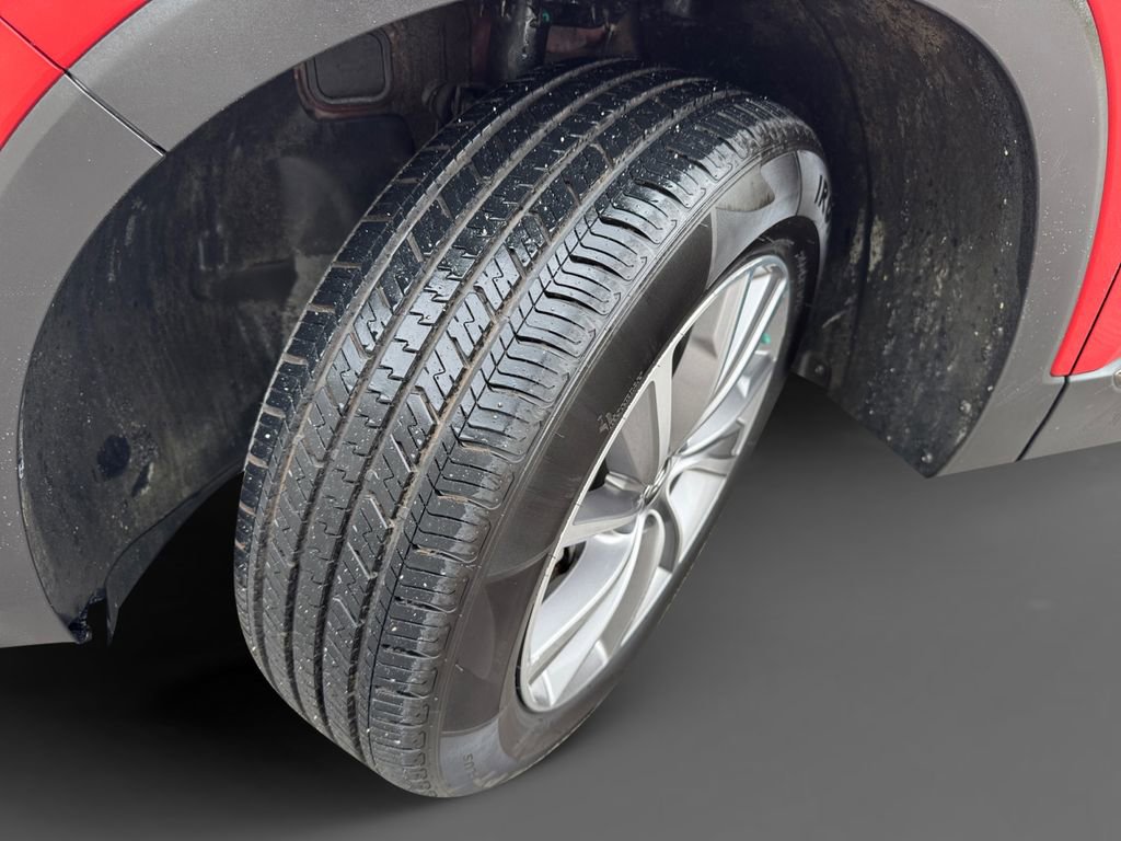 Used 2020 Hyundai Santa Fe Limited image 10