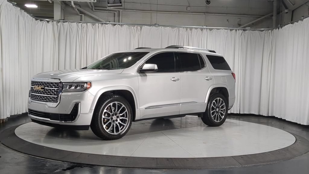 Used 2020 GMC Acadia Denali w/ Technology Package AWD/4WD image 5