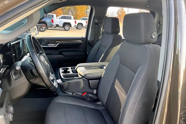 Used 2023 Chevrolet Silverado 1500 LT image 22