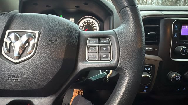 Used 2018 RAM 1500 Express image 18