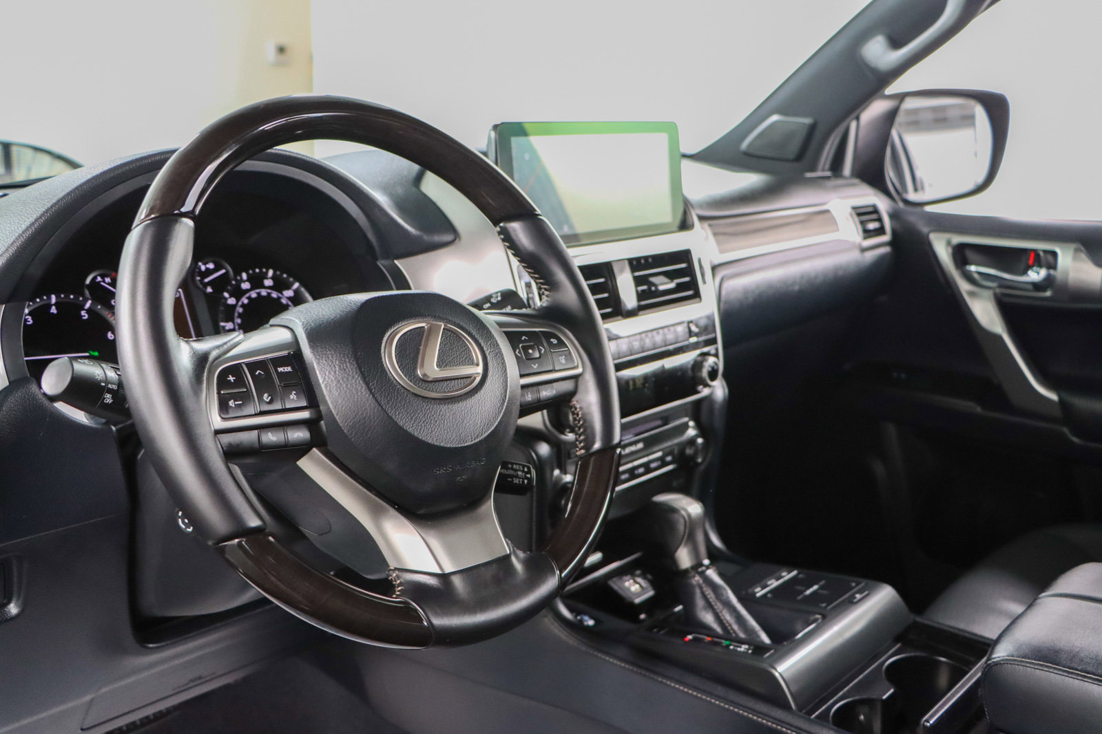 Used 2023 Lexus GX 460 Premium w/ Premium Package image 24