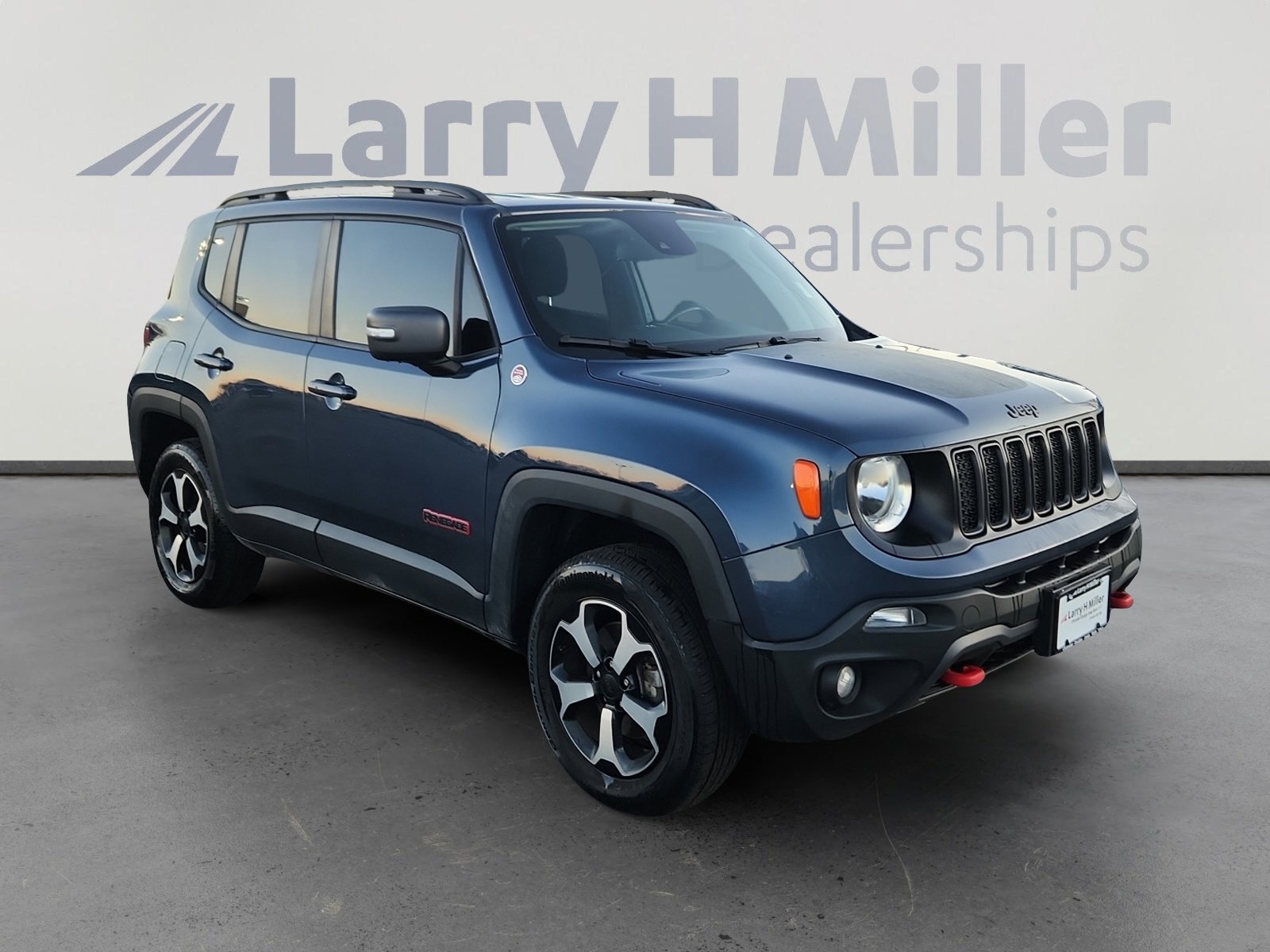 Used 2021 Jeep Renegade Trailhawk image 8