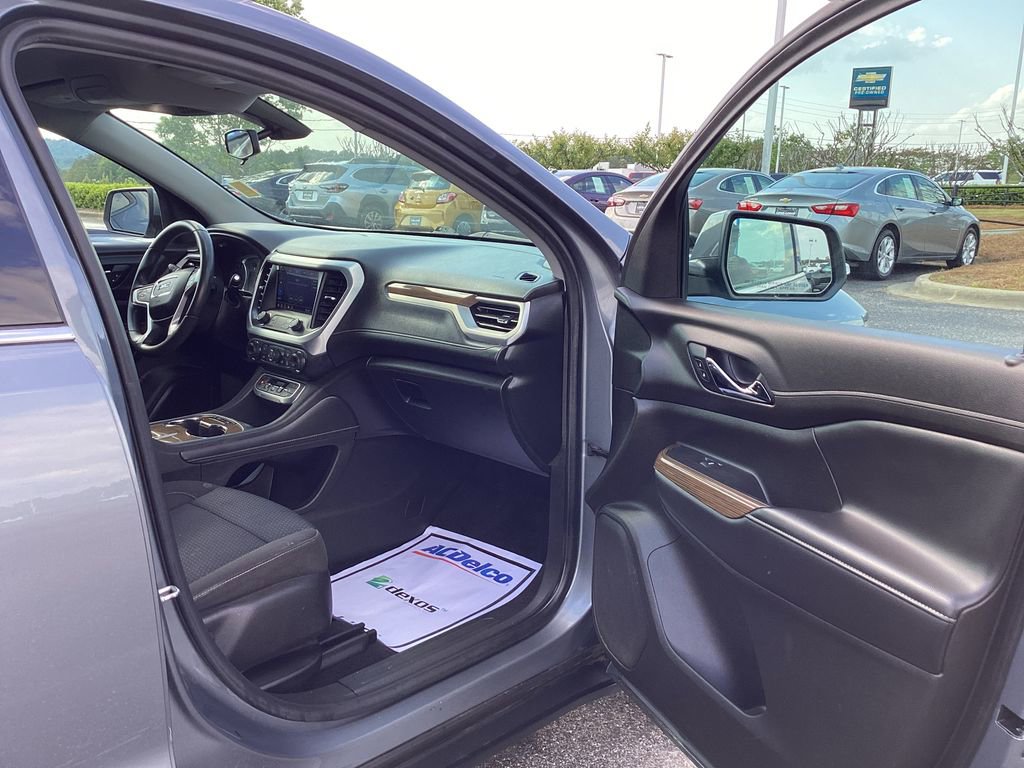 Used 2021 GMC Acadia SLE FWD image 8