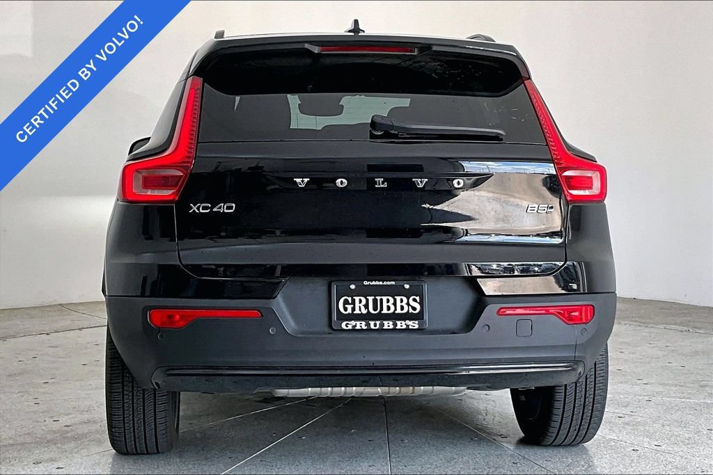 Used 2025 Volvo XC40 B5 Plus AWD/4WD image 5