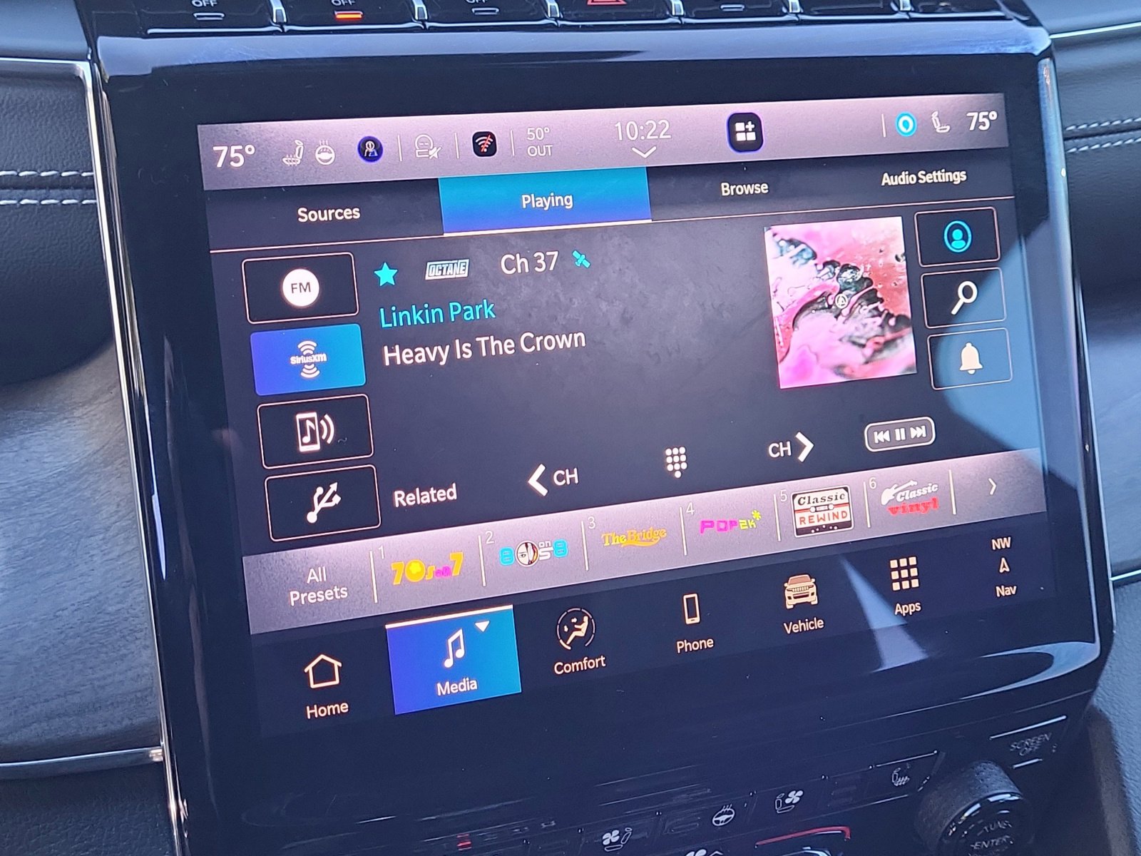 New 2025 Jeep Grand Cherokee L Overland w/ Luxury Tech Group IV image 13