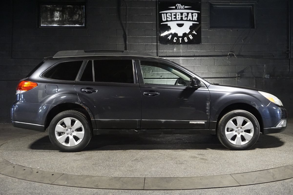 Used 2012 Subaru Outback 2.5i Premium w/ All-Weather Pkg AWD/4WD image 7