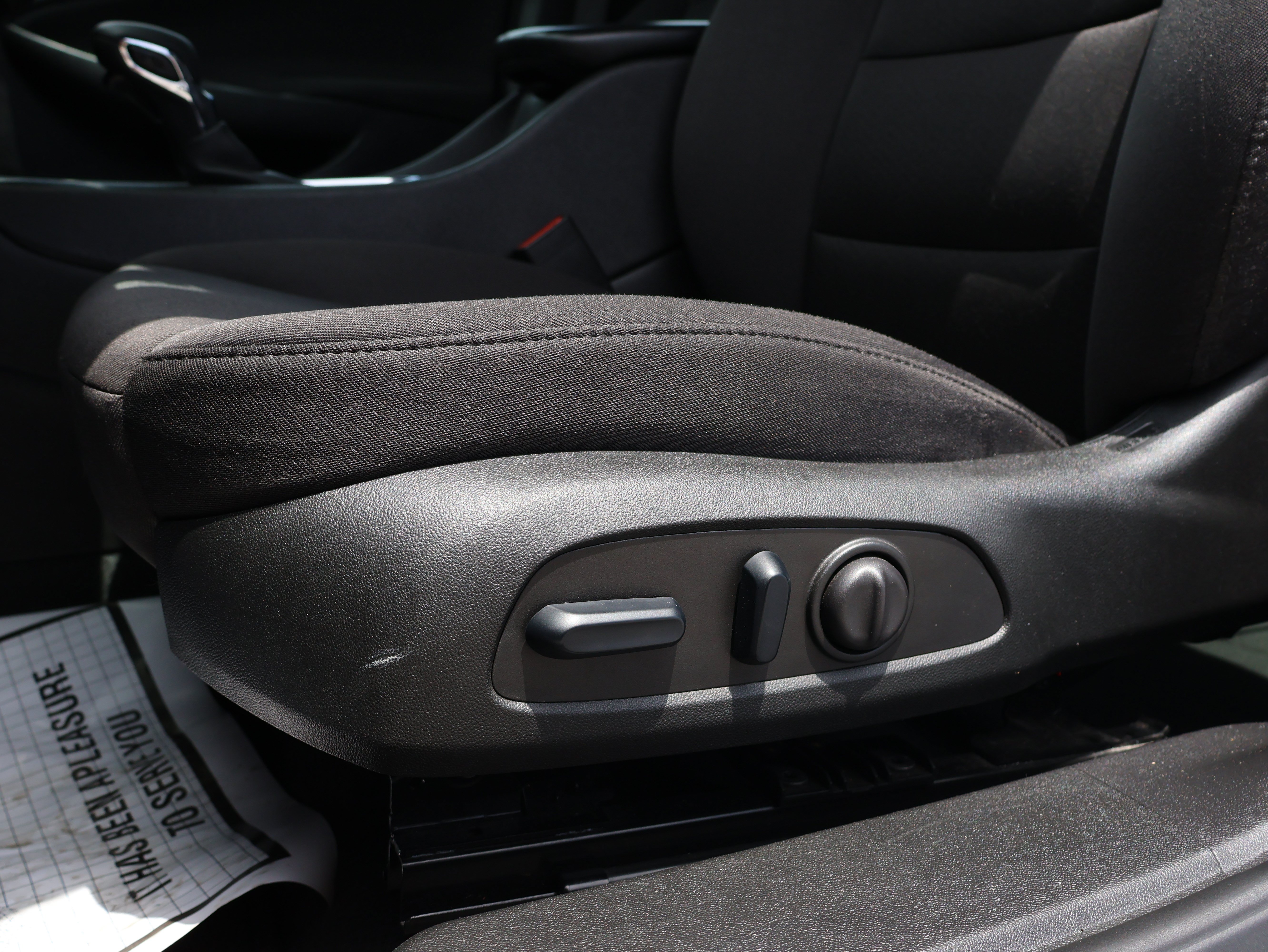 Used 2024 Chevrolet Malibu LT FWD image 25