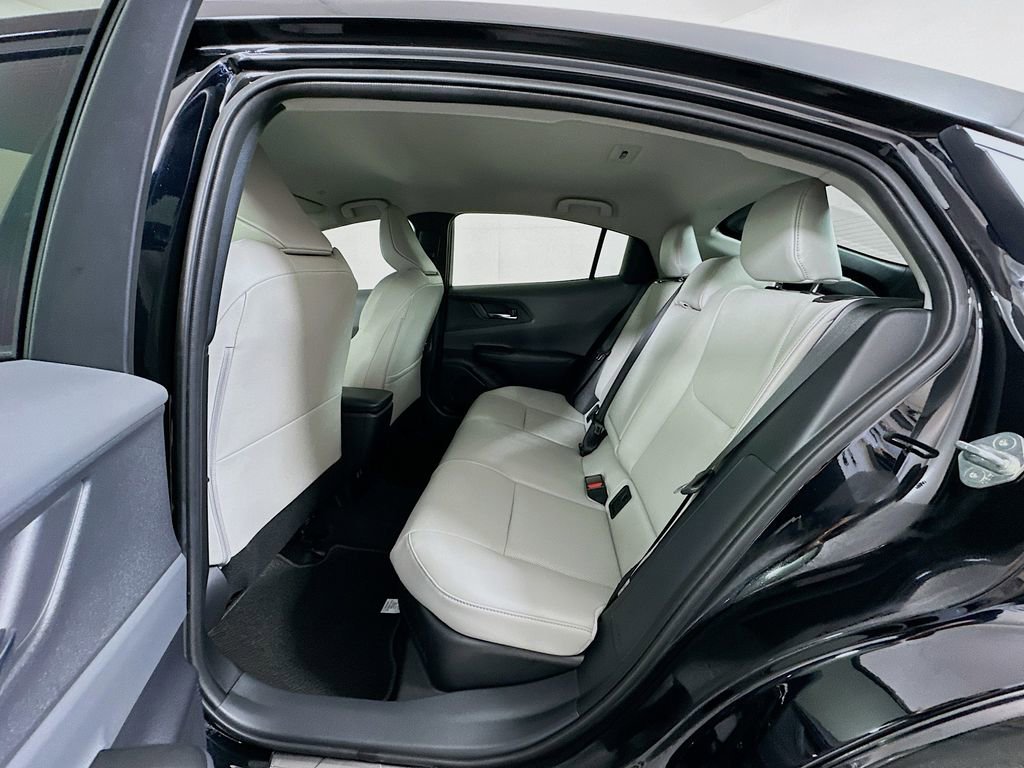 Used 2026 Toyota Prius XLE FWD image 24